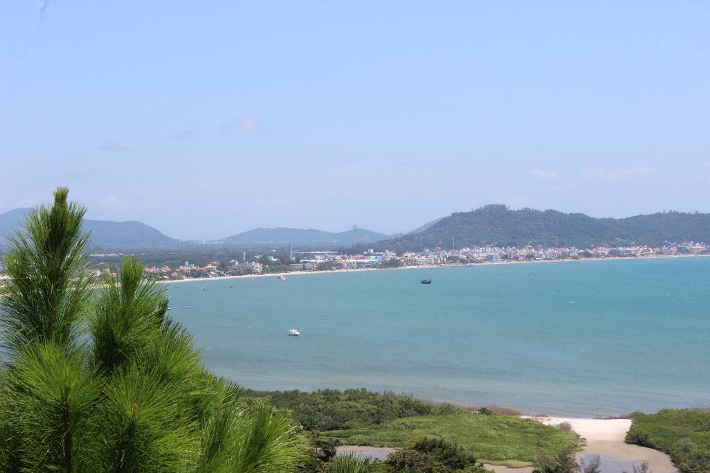 Boulevard Ponta Das Canas Говернадор-Селсу-Рамус Экстерьер фото