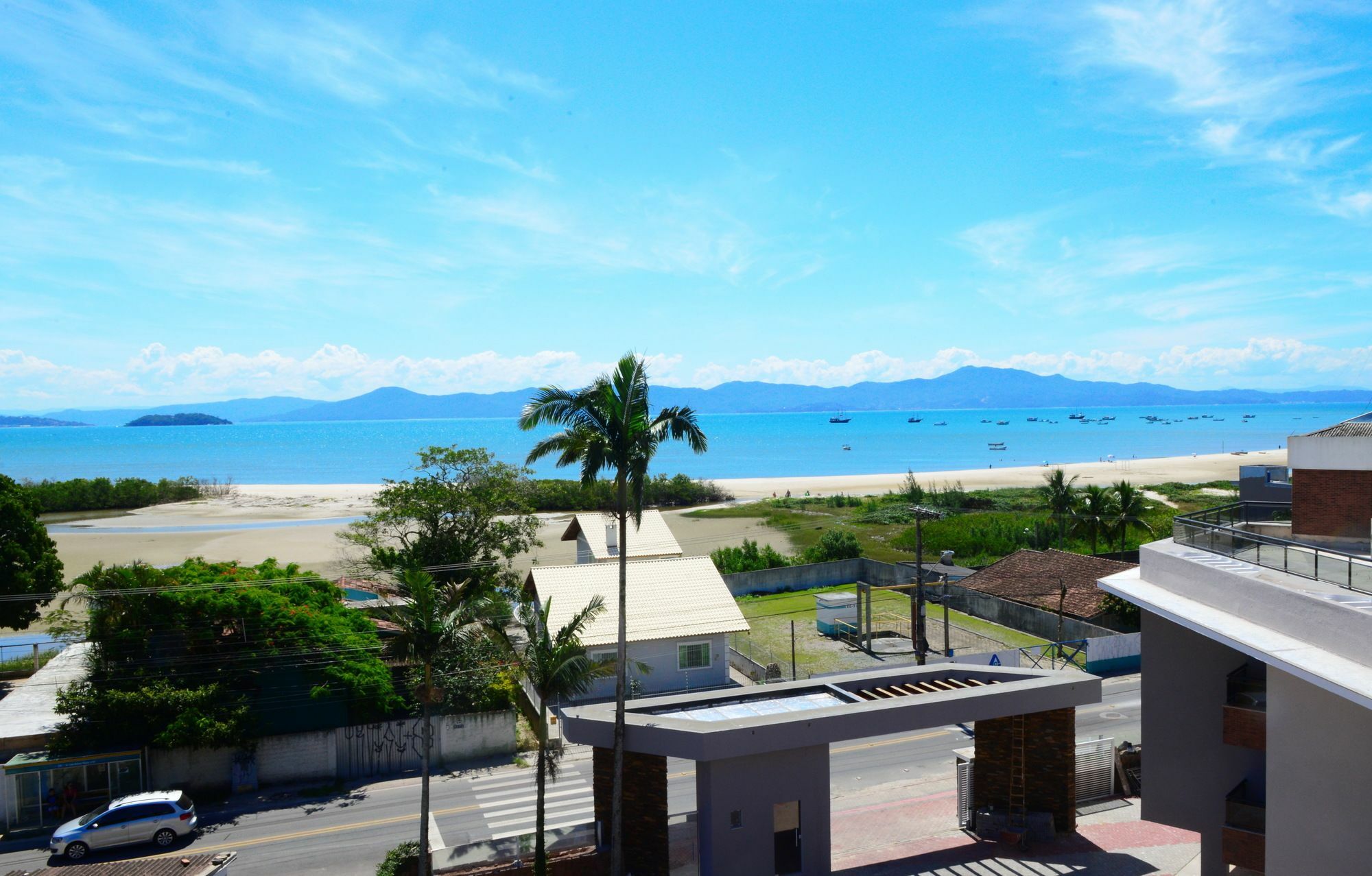 Boulevard Ponta Das Canas Говернадор-Селсу-Рамус Экстерьер фото